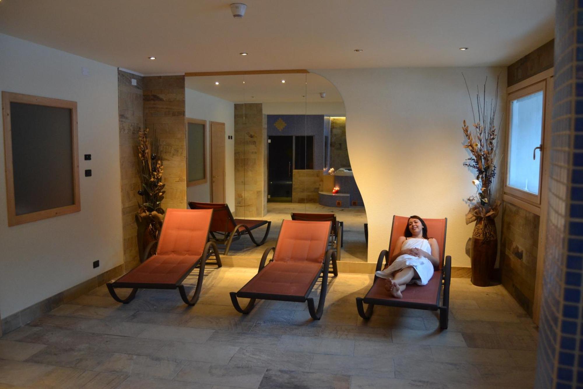 Park Hotel Bellevue Dimaro Zewnętrze zdjęcie