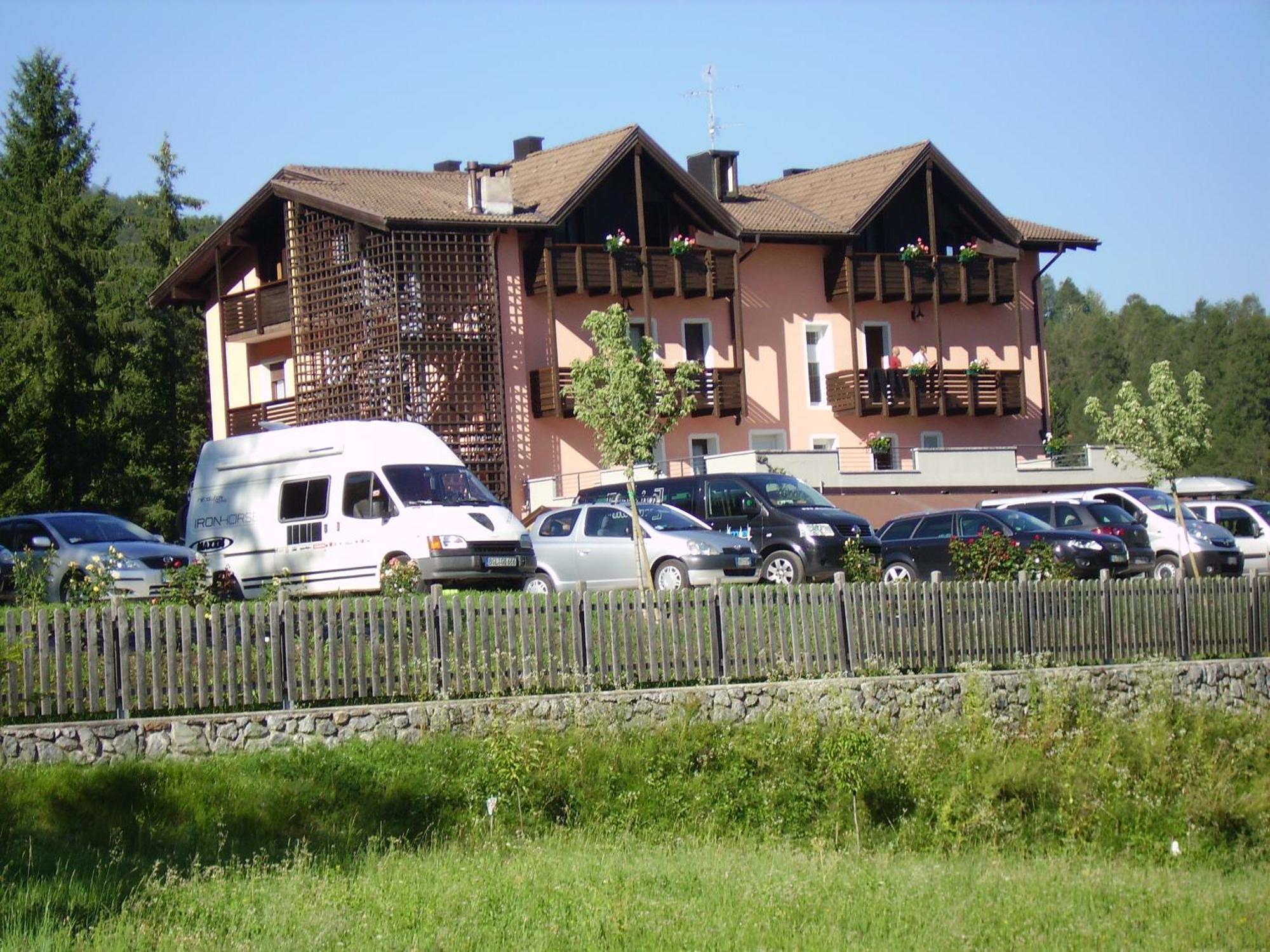 Park Hotel Bellevue Dimaro Zewnętrze zdjęcie