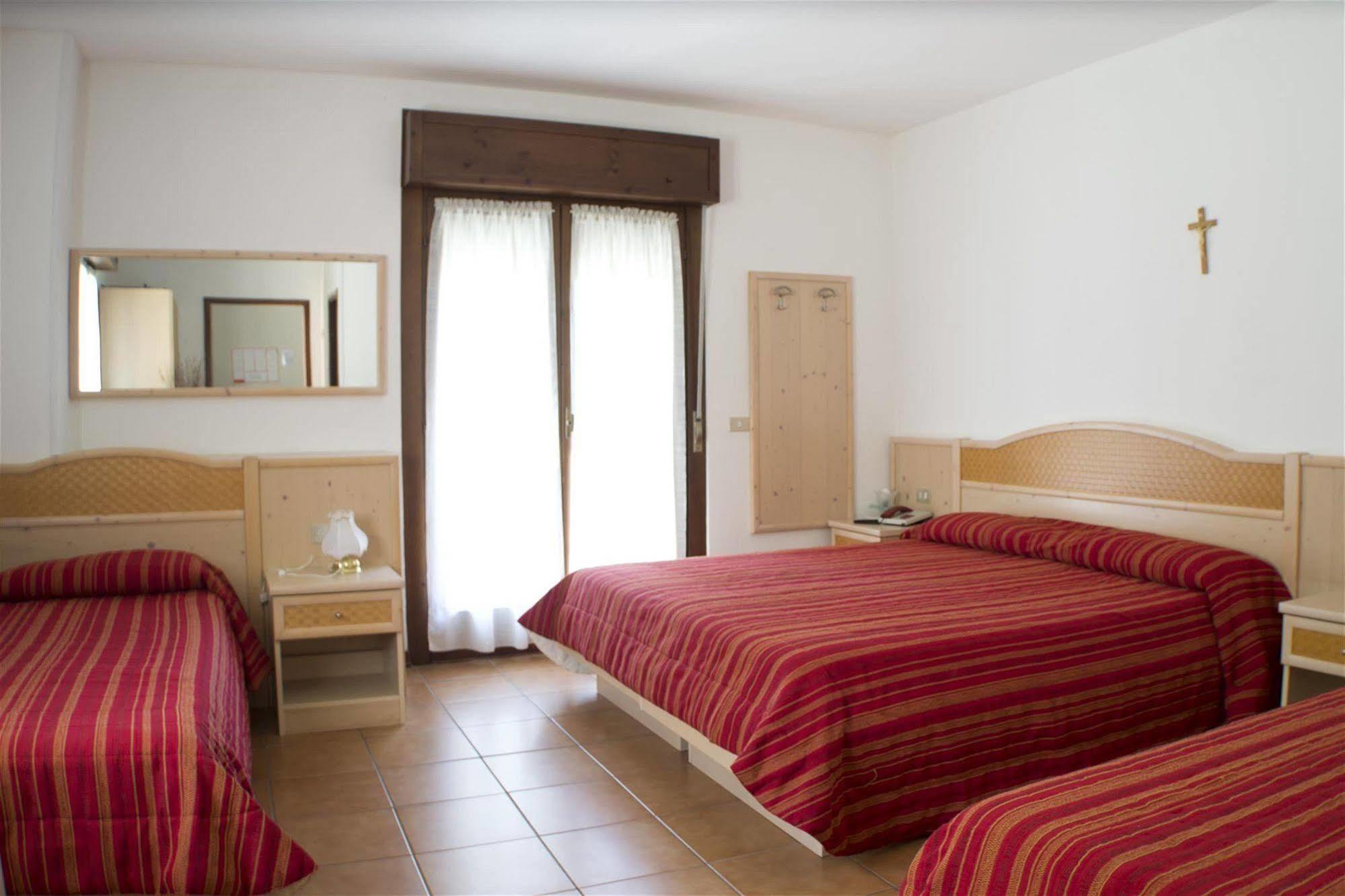 Park Hotel Bellevue Dimaro Zewnętrze zdjęcie