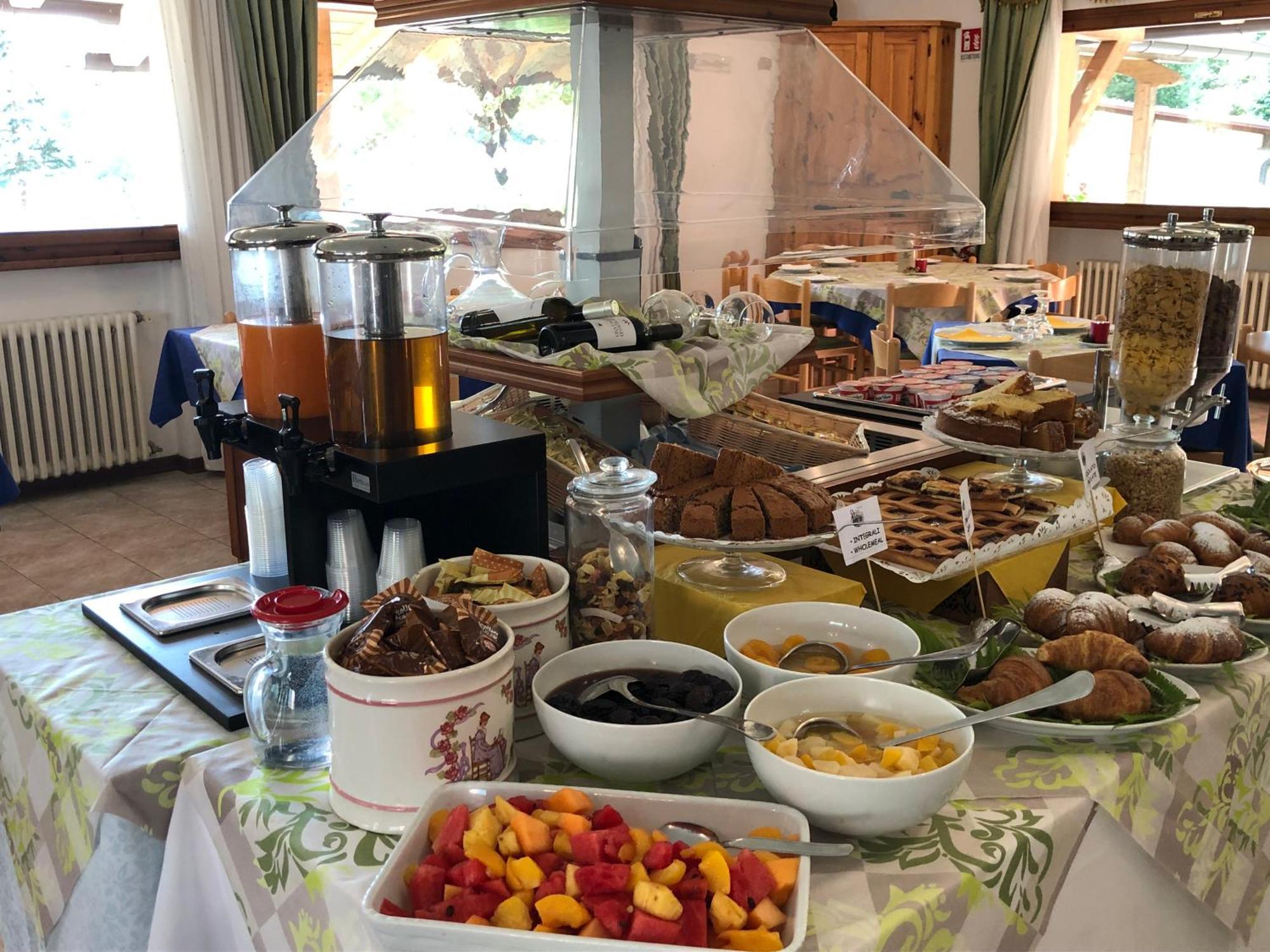 Park Hotel Bellevue Dimaro Zewnętrze zdjęcie